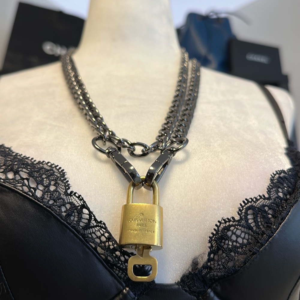 Louis Vuitton Brass Lock & Key on Ruthenium Chain Necklace - Picture 2 of 2